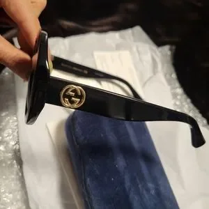 Gucci | Accessories | Authentic Gucci Round Black 5mm Black  display picture 1
